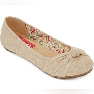 EUC Women's Oatmeal Beige Memory Foam Flats with Bow
